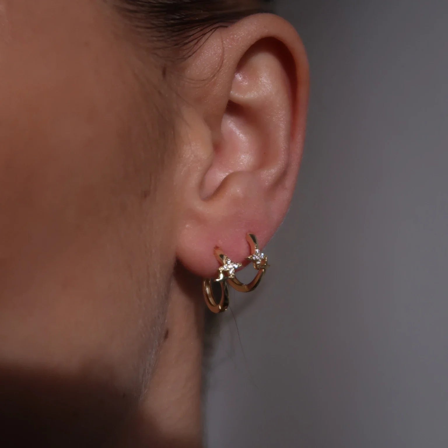 STAR HUGGIE HOOPS 1,1CM-2